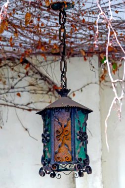 (O cennetlikler) dalları,