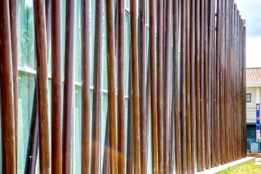 Şehrin eski ahşap duvarı