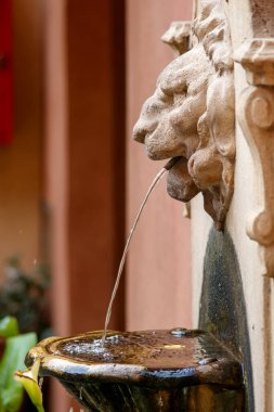 Rostock, Rostov 'daki evdeki çeşme. Don, Rusya' da.