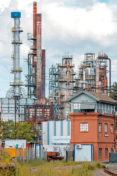 Industrieanlage Mit Rauch — Stockfoto
