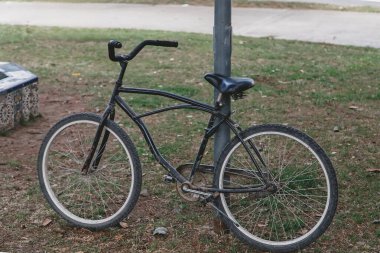 Buenos Aires, Arjantin 'deki parkta bisiklet.