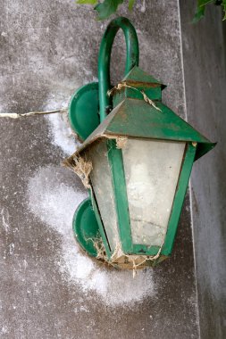 Parktaki eski fenerin yakın çekim görüntüsü