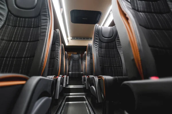 Λεωφορείο Για Ταξίδια Μεγάλες Μεταφορές Άνεση Και Ασφάλεια Των Επιβατών Royalty Free Εικόνες Αρχείου