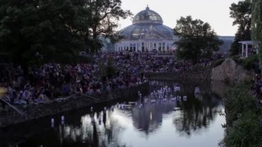 St. Paul, MN - 2016 - Como Park Marjorie McNeely Konservatuvarı 'ndaki Japon Fener Işıklandırma Festivali