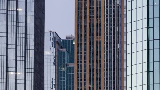 Zblizenie Downtown Minneapolis Drapacze Chmur Szklane Fasady Podczas Zmierzchu Uhd — Wideo stockowe