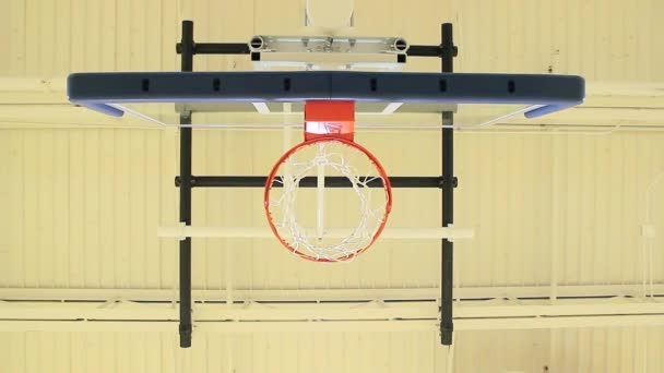 Kosárlabda Játékos Nem Fordított Mikan Drill Silhouetted — Stock videók