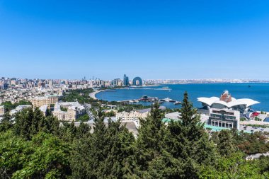 Bakü 'nün şehir manzarası. Tatil ve seyahat konsepti.