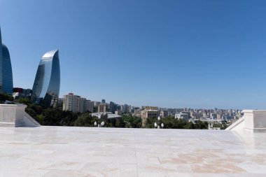 Bakü 'nün şehir manzarası. Tatil ve seyahat konsepti.