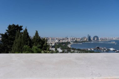 Bakü 'nün şehir manzarası. Tatil ve seyahat konsepti.
