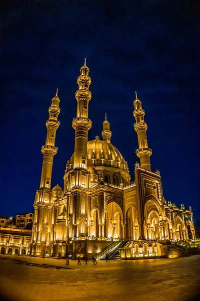 Haydar Camii, Bakü, Azerbaycan.
