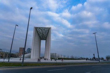 Fotoğraf, Zafer Parkı 'na yapılan bir ziyarette çekildi. Bakü, Azerbaycan.