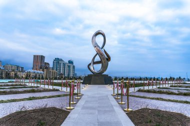 Fotoğraf, Zafer Parkı 'na yapılan bir ziyarette çekildi. Bakü, Azerbaycan.