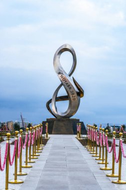 Fotoğraf, Zafer Parkı 'na yapılan bir ziyarette çekildi. Bakü, Azerbaycan.