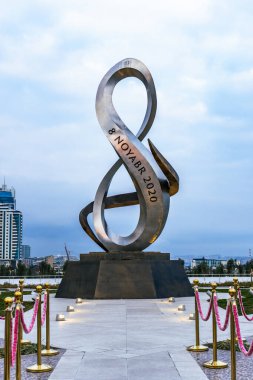 Fotoğraf, Zafer Parkı 'na yapılan bir ziyarette çekildi. Bakü, Azerbaycan.