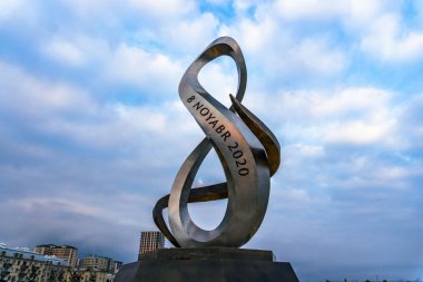 Fotoğraf, Zafer Parkı 'na yapılan bir ziyarette çekildi. Bakü, Azerbaycan.