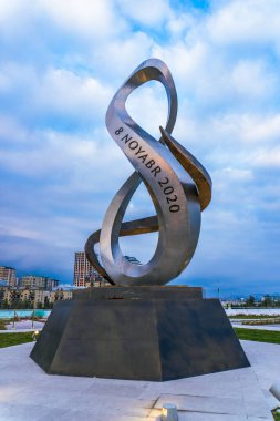 Fotoğraf, Zafer Parkı 'na yapılan bir ziyarette çekildi. Bakü, Azerbaycan.