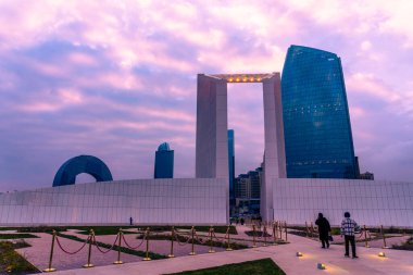 Fotoğraf, Zafer Parkı 'na yapılan bir ziyarette çekildi. Bakü, Azerbaycan.