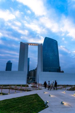 Fotoğraf, Zafer Parkı 'na yapılan bir ziyarette çekildi. Bakü, Azerbaycan.