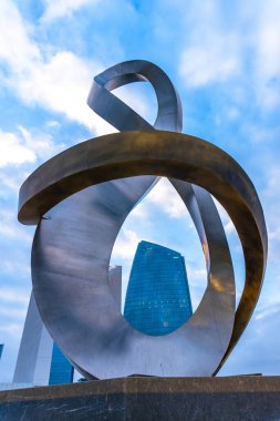 Fotoğraf, Zafer Parkı 'na yapılan bir ziyarette çekildi. Bakü, Azerbaycan.