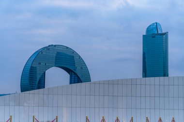 Fotoğraf, Zafer Parkı 'na yapılan bir ziyarette çekildi. Bakü, Azerbaycan.