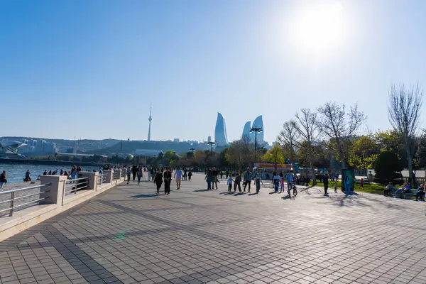 Fotoğraf Bakü, Azerbaycan 'da çekildi. Tatil ve seyahat kavramı.