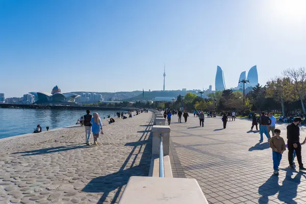 Fotoğraf Bakü, Azerbaycan 'da çekildi. Tatil ve seyahat kavramı.