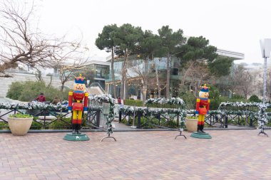 Bakü şehrinde soğuk hava havası var..