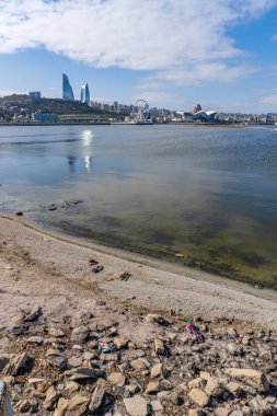 Bakü, seyahat etmek için çok güzel ve çarpıcı bir şehir. Tatil ziyareti fotoğrafı.
