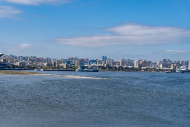 Bakü, seyahat etmek için çok güzel ve çarpıcı bir şehir. Tatil ziyareti fotoğrafı.