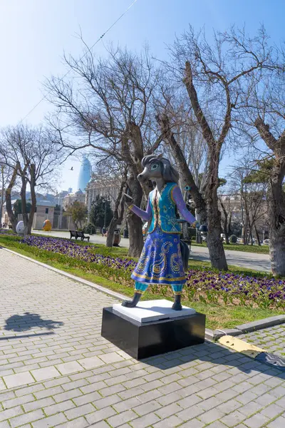 Azerbaycan 'ın başkenti Bakü' de Novruz havası hakim..