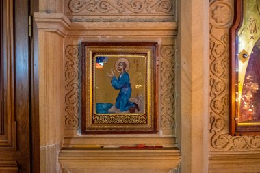 Hıristiyanlık, bir kilisede. Dini konsept fotoğraf. Bakü, Azerbaycan.