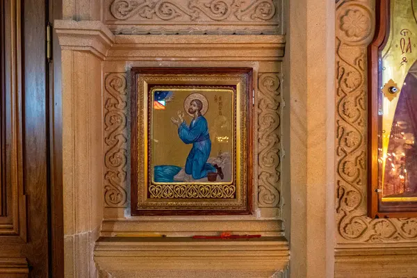 Hıristiyanlık, bir kilisede. Dini konsept fotoğraf. Bakü, Azerbaycan.