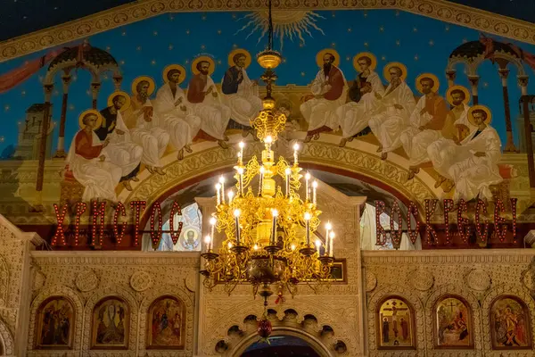 Hıristiyanlık, bir kilisede. Dini konsept fotoğraf. Bakü, Azerbaycan.