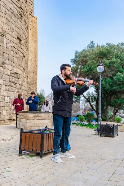 Fotoğraf Eski Şehir 'de (Icherisheher) çekilmiştir. Bakü, Azerbaycan.