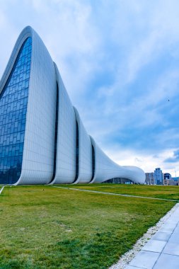 Heydar Aliyev Merkezi 'ne yaptığımız tatil ziyaretinden anılar geziyor. Bakü, Azerbaycan.