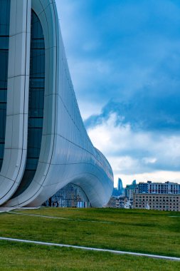 Heydar Aliyev Merkezi 'ne yaptığımız tatil ziyaretinden anılar geziyor. Bakü, Azerbaycan.