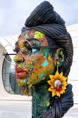 Heydar Aliyev Merkezi 'ne yaptığımız tatil ziyaretinden anılar geziyor. Bakü, Azerbaycan.