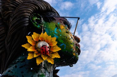 Heydar Aliyev Merkezi 'ne yaptığımız tatil ziyaretinden anılar geziyor. Bakü, Azerbaycan.