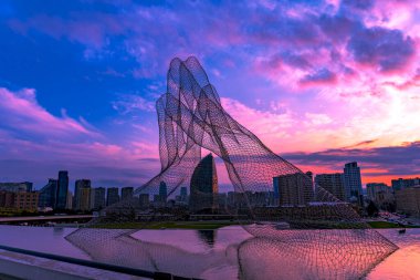 Heydar Aliyev Merkezi 'ne yaptığımız tatil ziyaretinden anılar geziyor. Bakü, Azerbaycan.