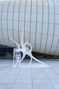 Heydar Aliyev Merkezi 'ne yaptığımız tatil ziyaretinden anılar geziyor. Bakü, Azerbaycan.