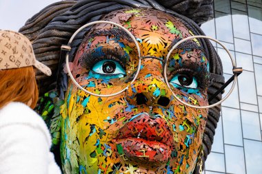 Heydar Aliyev Merkezi 'ne yaptığımız tatil ziyaretinden anılar geziyor. Bakü, Azerbaycan.