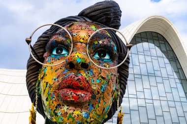 Heydar Aliyev Merkezi 'ne yaptığımız tatil ziyaretinden anılar geziyor. Bakü, Azerbaycan.