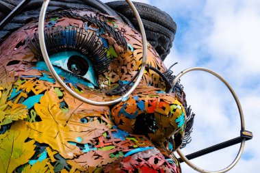 Heydar Aliyev Merkezi 'ne yaptığımız tatil ziyaretinden anılar geziyor. Bakü, Azerbaycan.