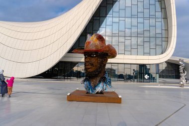 Heydar Aliyev Merkezi 'ne yaptığımız tatil ziyaretinden anılar geziyor. Bakü, Azerbaycan.