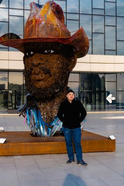 Heydar Aliyev Merkezi 'ne yaptığımız tatil ziyaretinden anılar geziyor. Bakü, Azerbaycan.