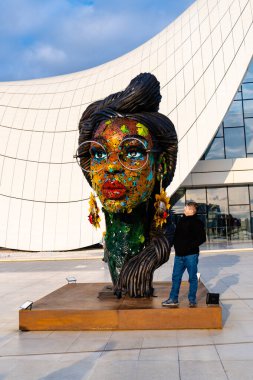 Heydar Aliyev Merkezi 'ne yaptığımız tatil ziyaretinden anılar geziyor. Bakü, Azerbaycan.