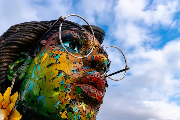 Heydar Aliyev Merkezi 'ne yaptığımız tatil ziyaretinden anılar geziyor. Bakü, Azerbaycan.