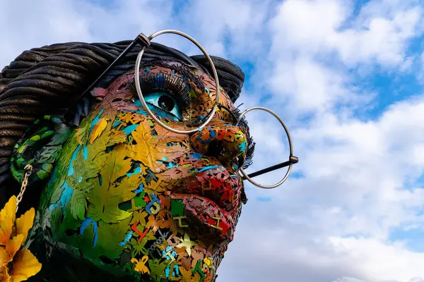 Heydar Aliyev Merkezi 'ne yaptığımız tatil ziyaretinden anılar geziyor. Bakü, Azerbaycan.