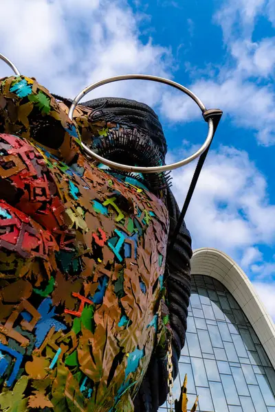 Heydar Aliyev Merkezi 'ne yaptığımız tatil ziyaretinden anılar geziyor. Bakü, Azerbaycan.