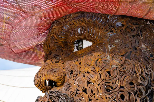 Heydar Aliyev Merkezi 'ne yaptığımız tatil ziyaretinden anılar geziyor. Bakü, Azerbaycan.